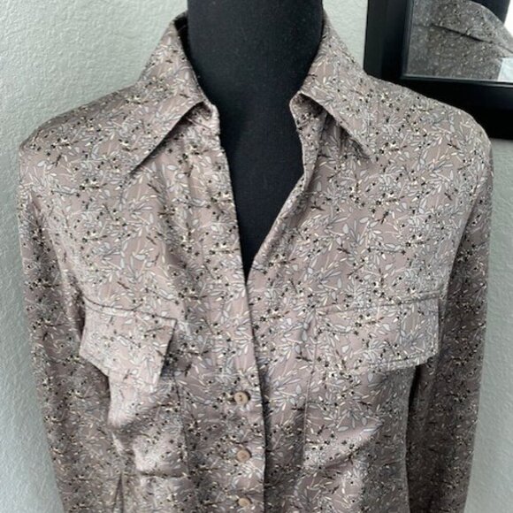 GOLD HAWK 100% Silk Printed Two Pocket Blouse Shirt Small - Picture 6 of 11